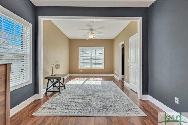 Building Photo - 720 English Oak Dr