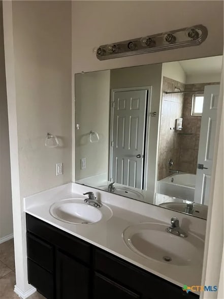 Building Photo - 5407 Two Brothers Ln