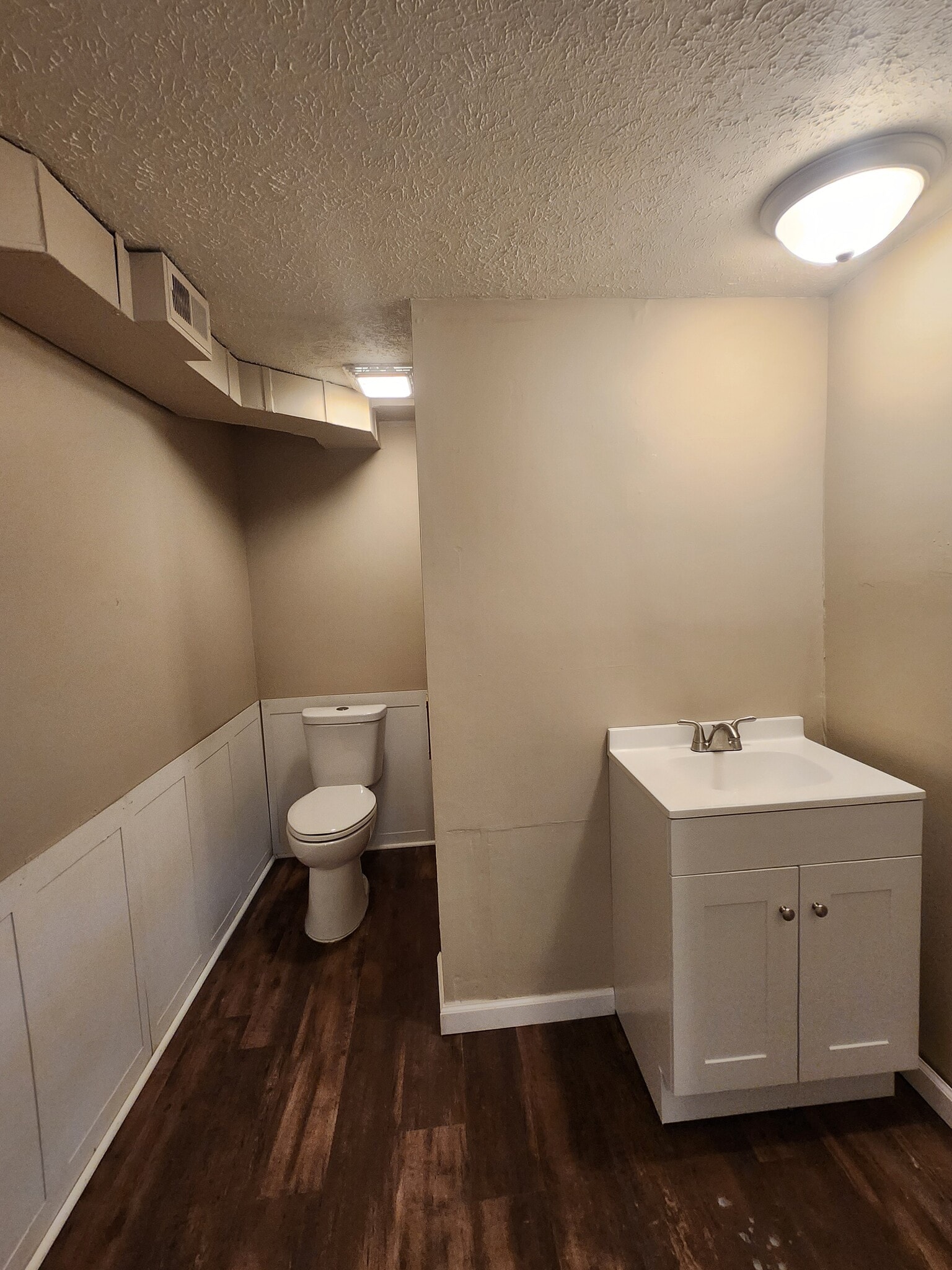 Building Photo - 2119 US-421