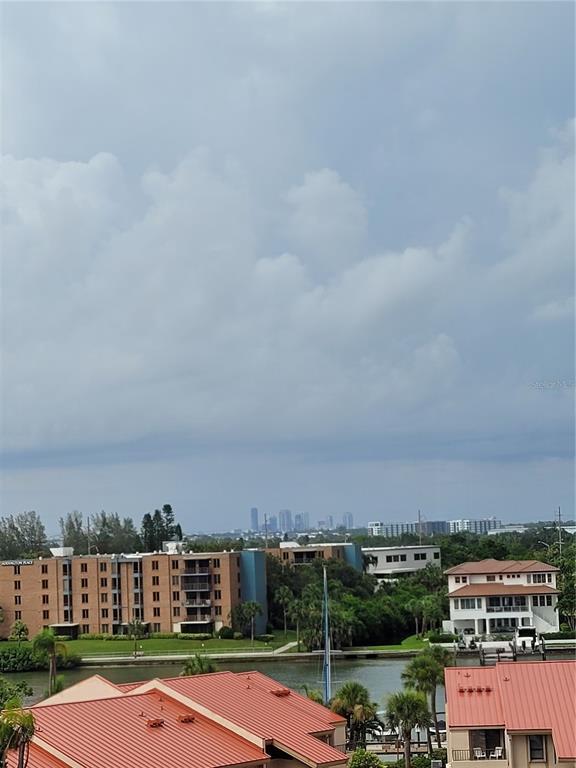 Building Photo - 4900 Brittany Dr S