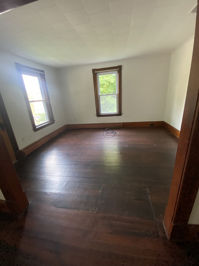 Living room - 15 Beaver Pond Rd