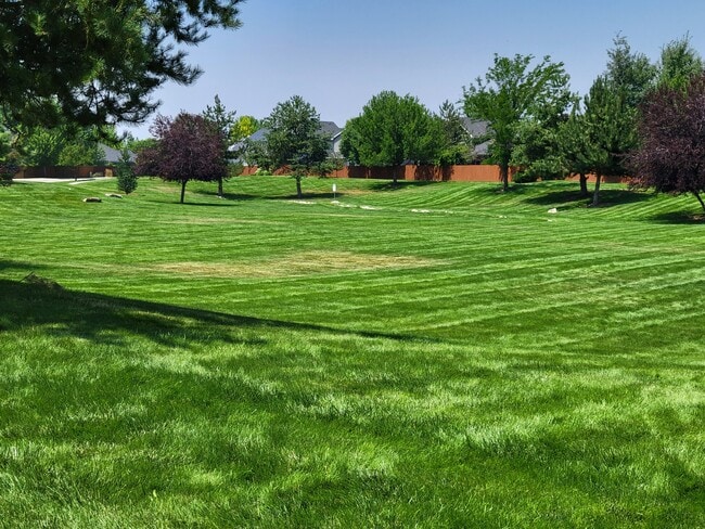 Building Photo - 5996 S Egmont Ave