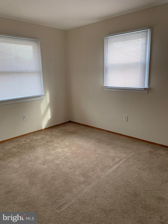 Building Photo - 4634 Evansdale Rd