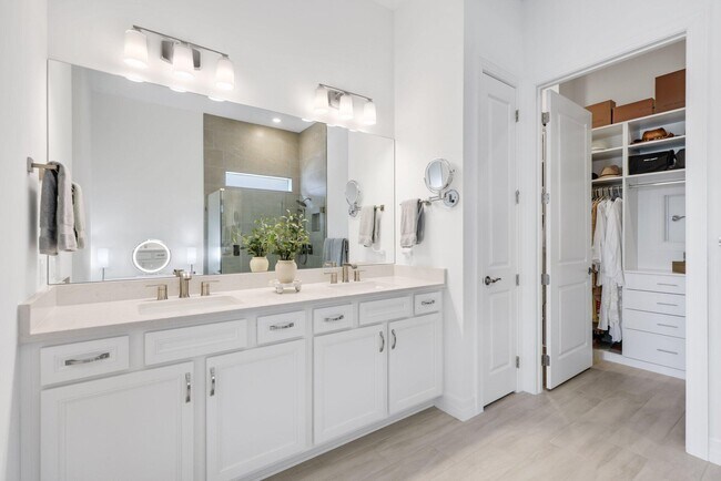 Building Photo - 10466 Northbrook Cir