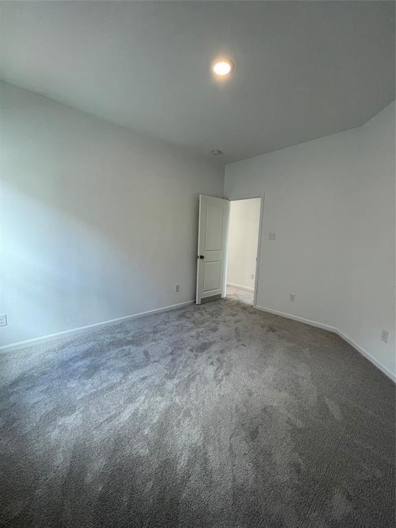 Building Photo - 5531 Holly Hvn Ct