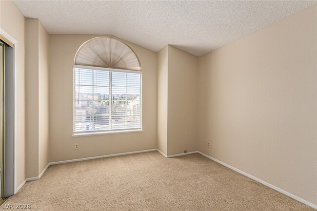 Building Photo - 3308 Royal Glen Ct