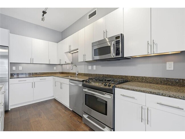 Building Photo - 401 N 2nd St