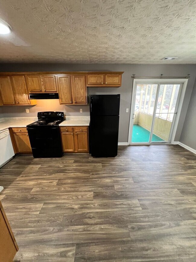 Building Photo - 541-543 Downing Street