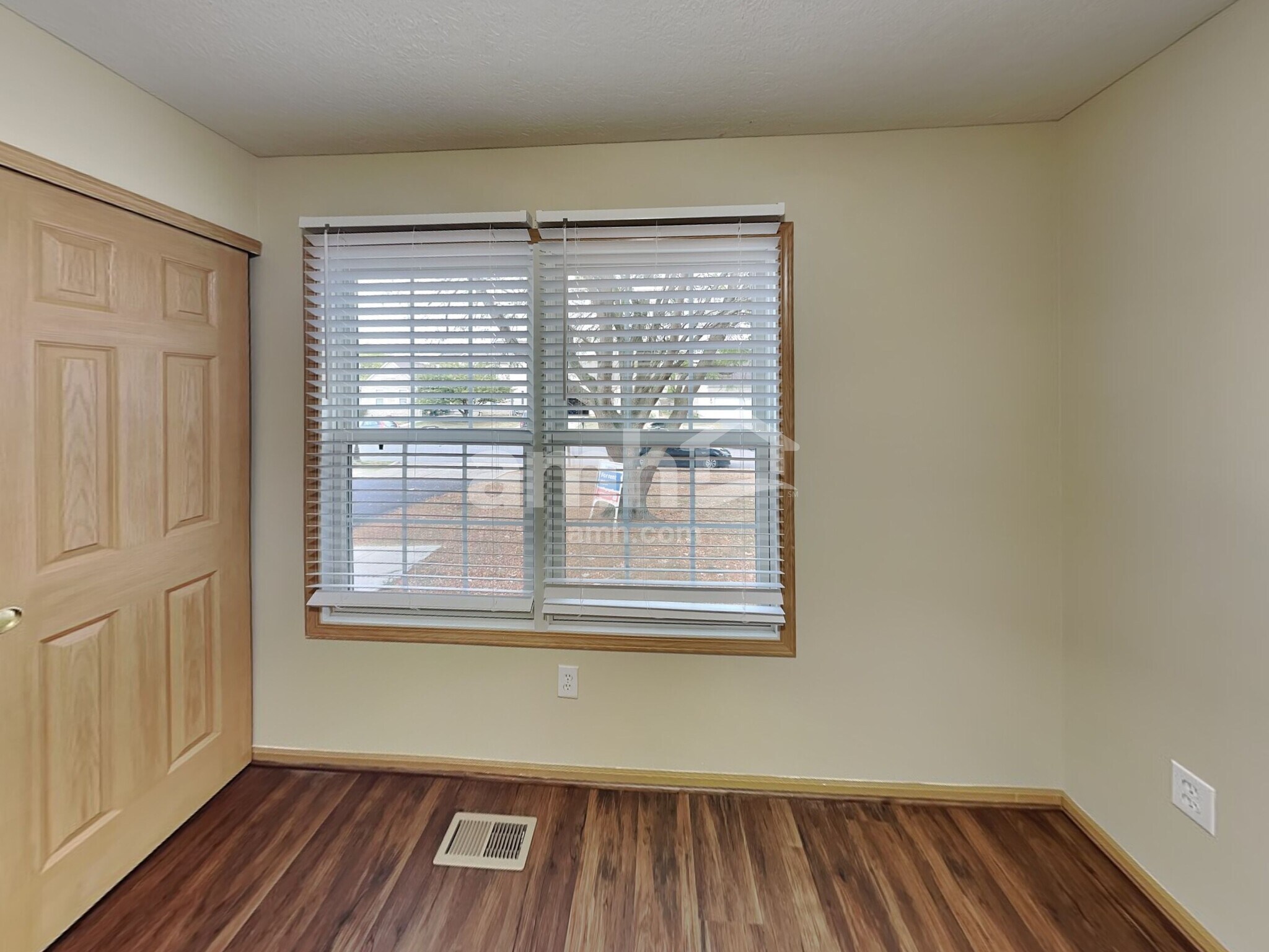 Building Photo - 2901 Gablewood Dr