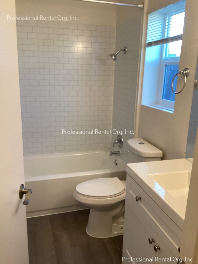 Building Photo - Downtown Newly remodeled 1 bedroom