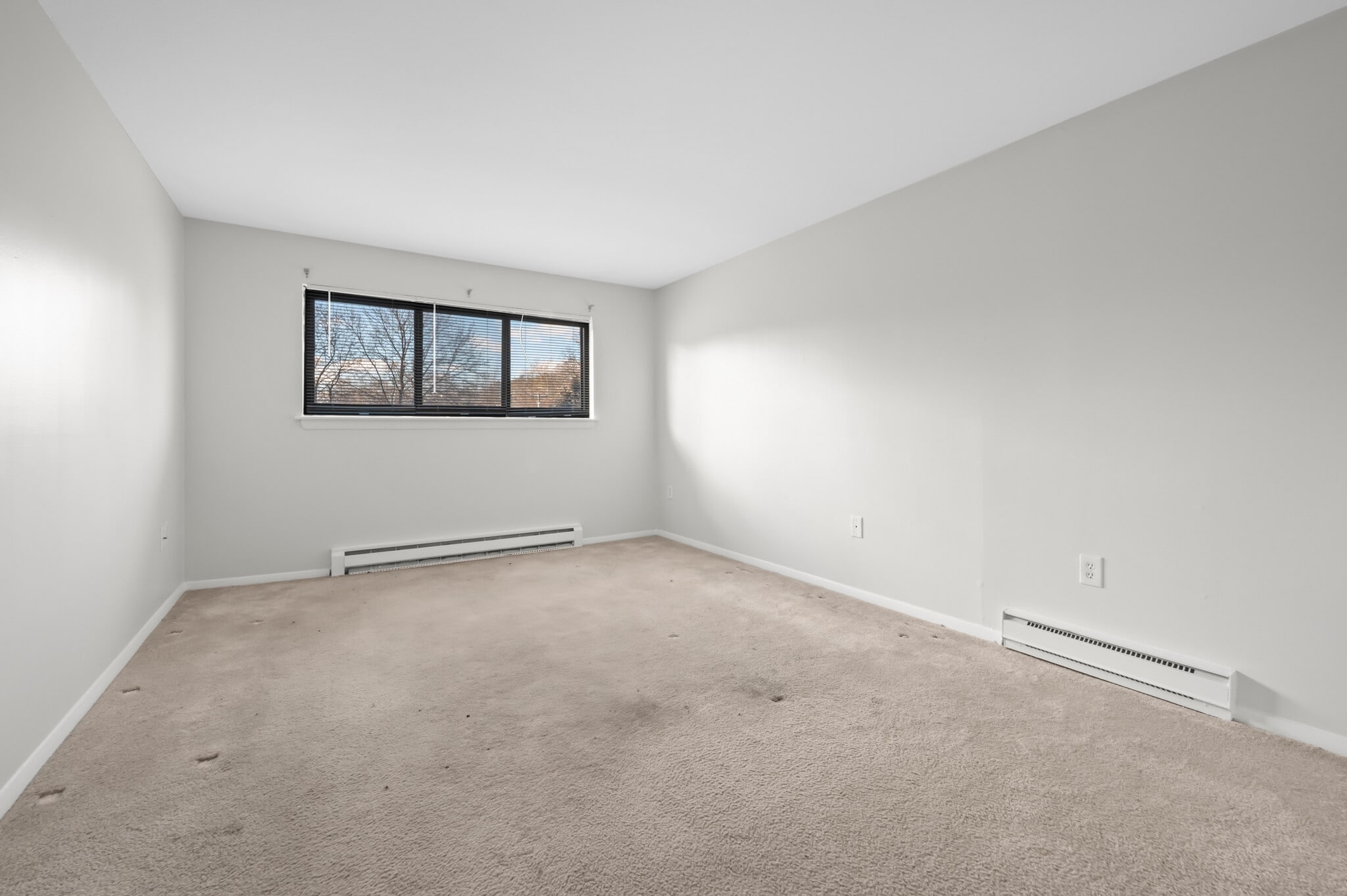 Building Photo - 43 Olcott Dr