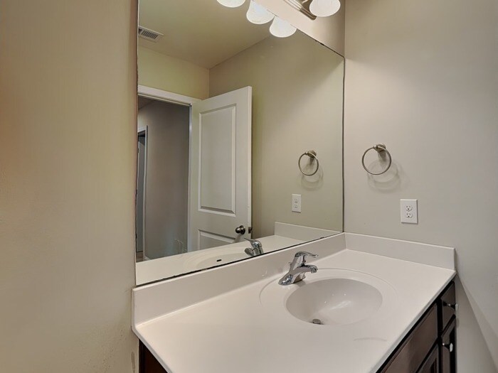 Building Photo - 3205 Emerald Ridge Ct