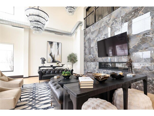 Building Photo - 28 7th St NE