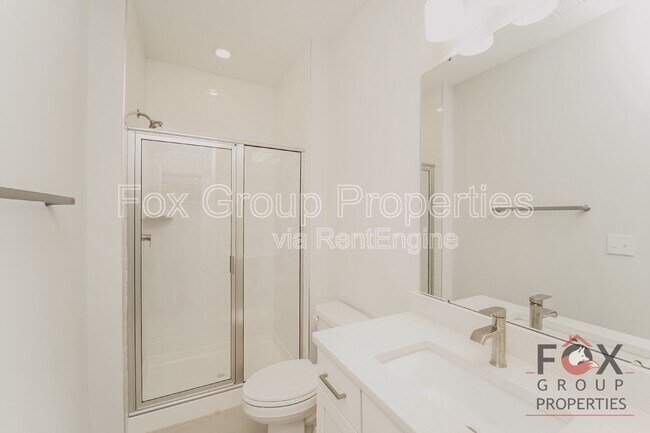 Building Photo - 908 Mary Max Dr