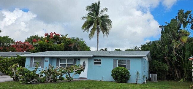 Building Photo - 3713 Island Rd