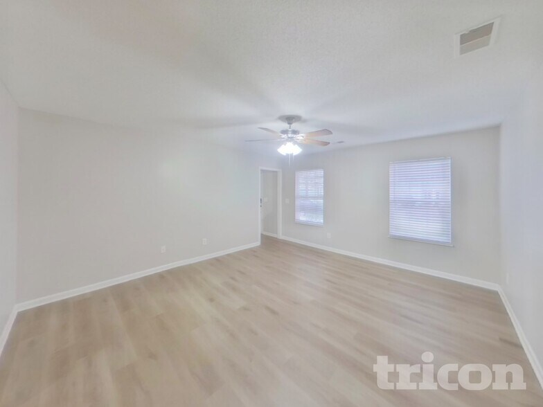 Building Photo - 2108 Wilkinson Dr