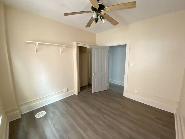 Building Photo - 3 Bedroom Duplex