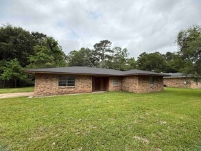 Building Photo - 1135 Cooper Ln