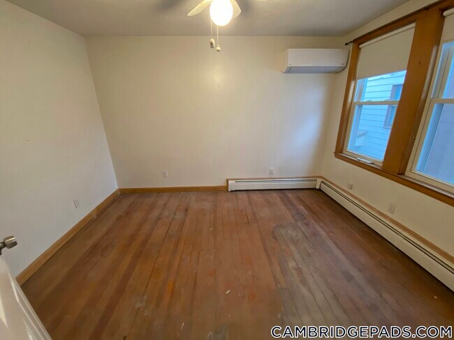 Building Photo - 161 Otis St