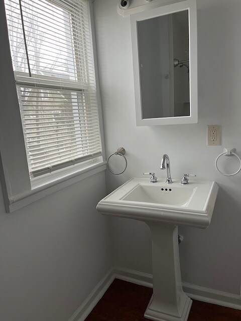 large bathroom - 1391 Park Ave
