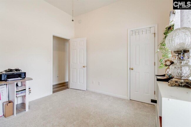 Building Photo - 856 White Fawn Dr