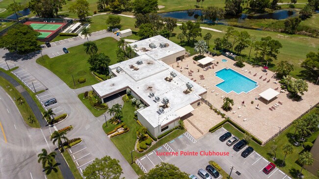 Building Photo - 4640 Lucerne Lakes Blvd