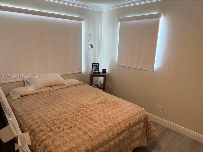 Building Photo - 6951 W Wedgewood Ave