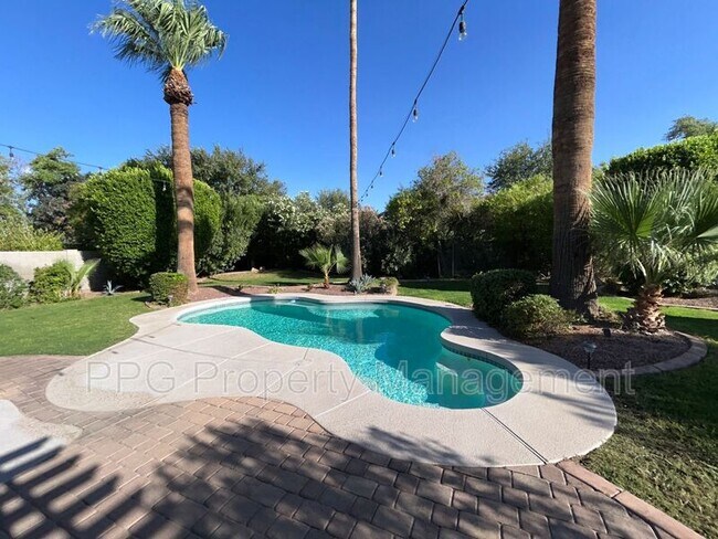 Building Photo - 4121 N Dania Ct