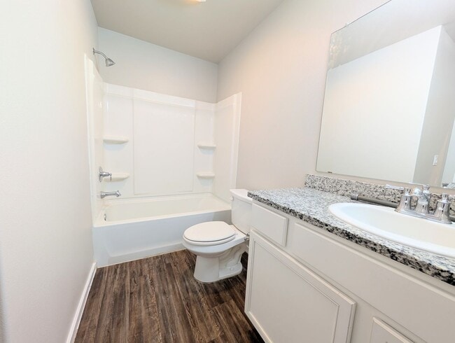 Building Photo - 2123 N Jayton Ave