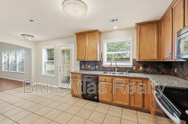 Building Photo - 601 Steerman Ct