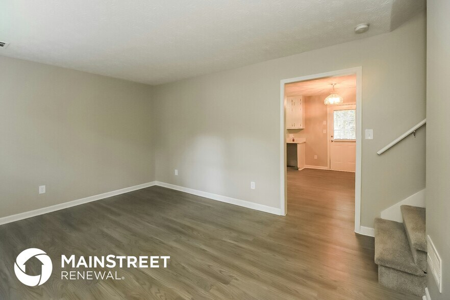 Building Photo - 7548 Colonial Ct