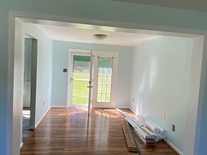 Building Photo - 6621 Greenvale Pkwy