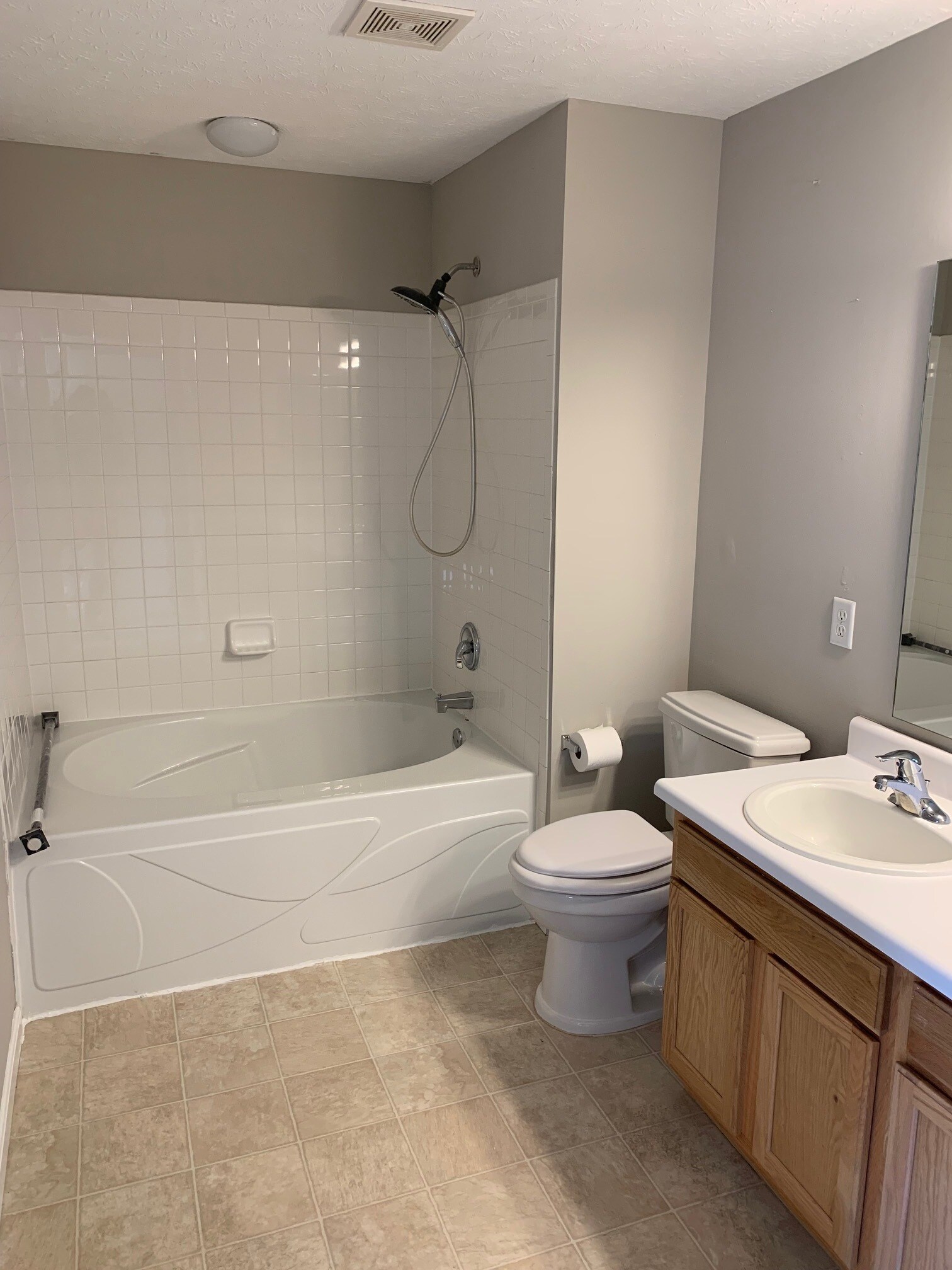 Bathroom #1 - 3857 Thorngate Dr