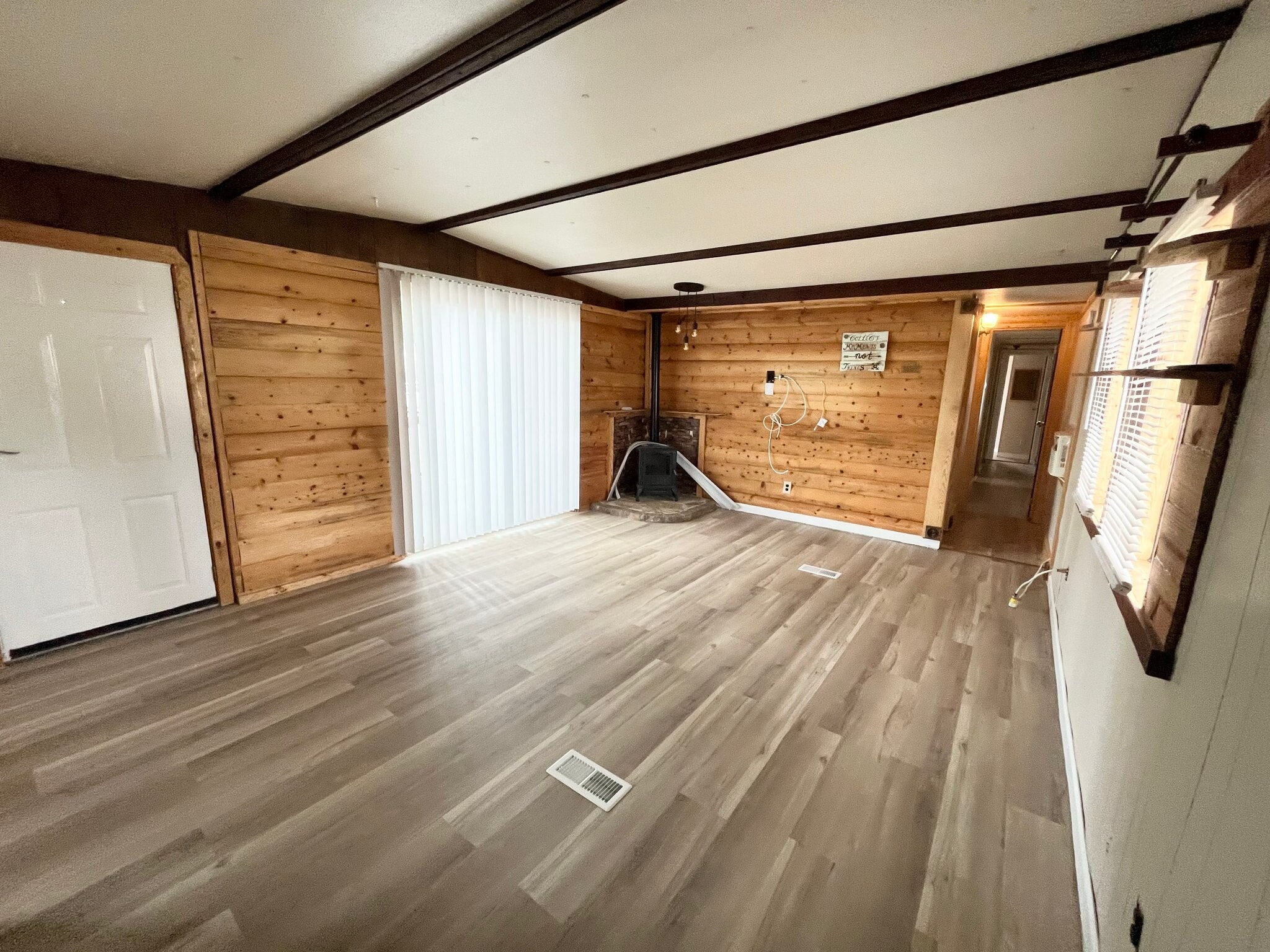Building Photo - 44 Redrock Dr