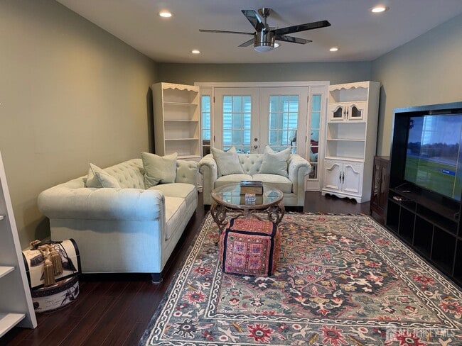 Building Photo - 652A Ardmore Rd