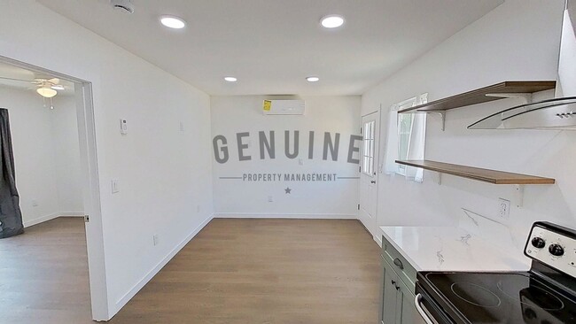 Building Photo - 8134 Poinsettia Dr