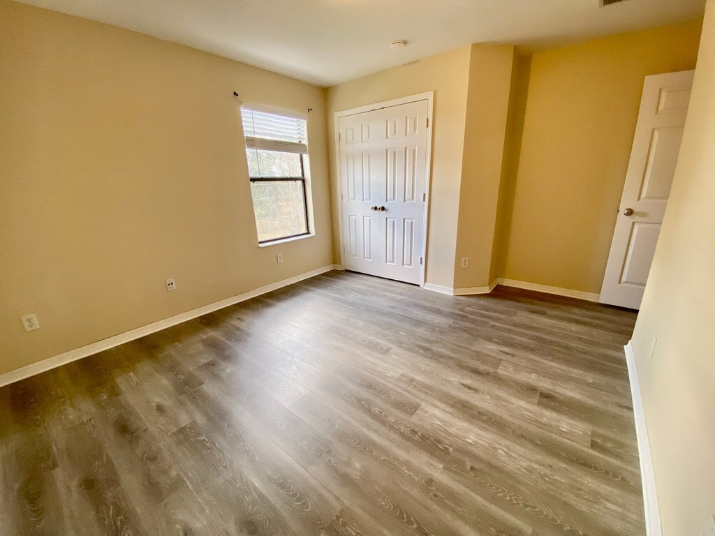 Building Photo - 6037 Scotchwood Gln