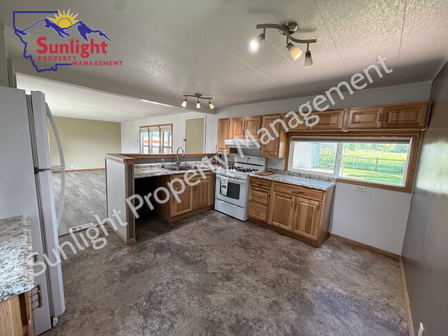 Building Photo - Updated Mobile Home for Rent - Peaseful Co...