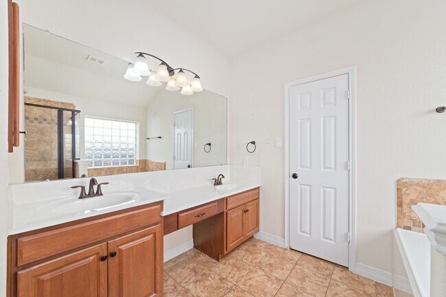 Building Photo - 20526 Pink Granite Valley