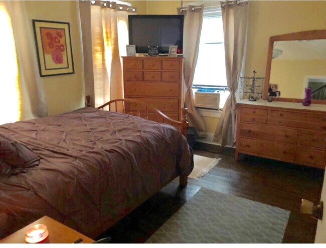 Building Photo - 30 East Main St.