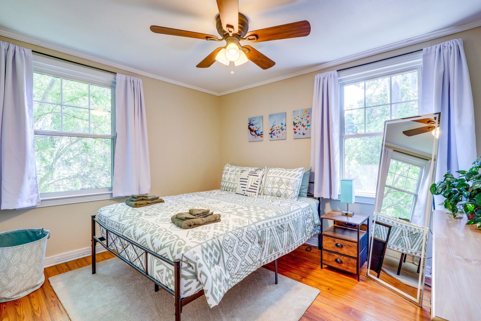 Building Photo - 1644 Naldo Ave