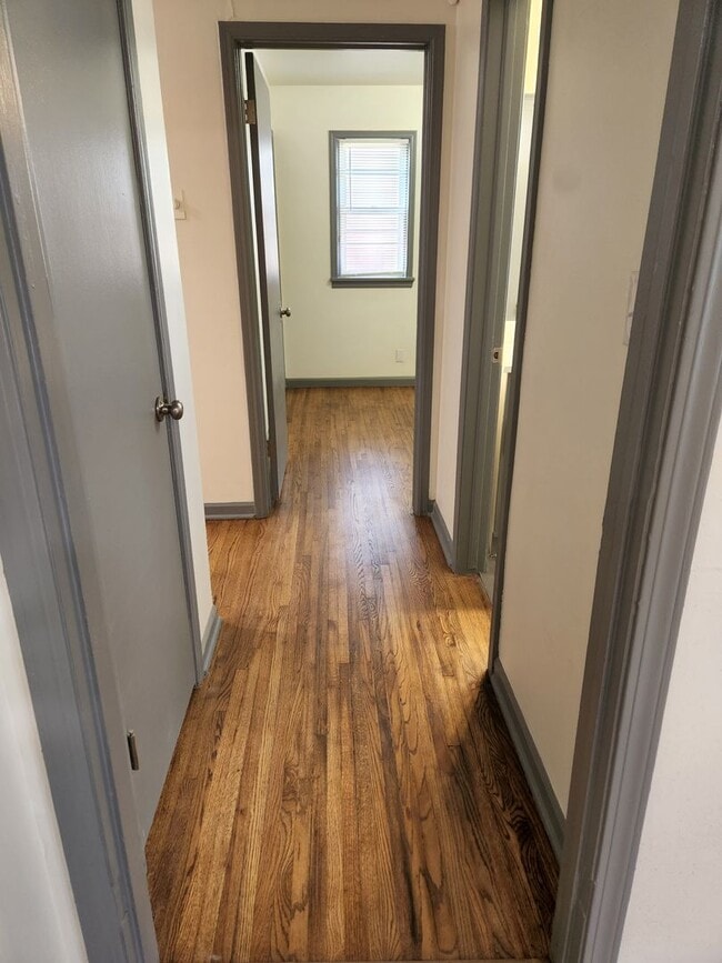 Building Photo - Cute Ranch-Style Home On Oversized Corner ...