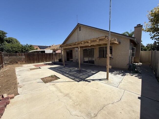 Building Photo - 480 Prairie Way