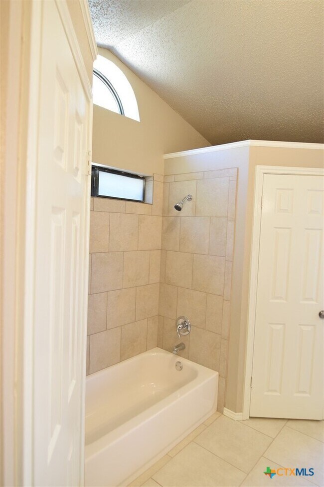 Building Photo - 4807 Teal Dr