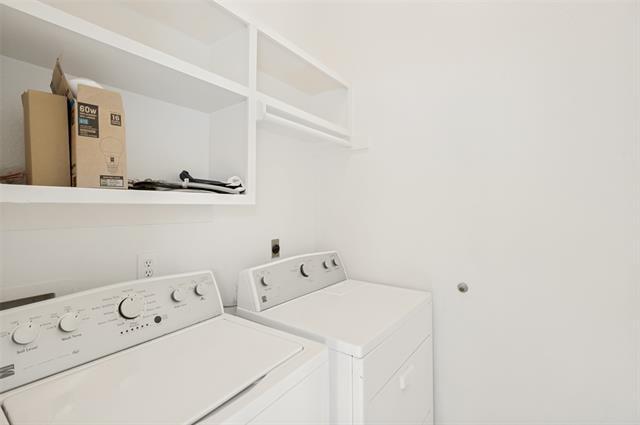 Building Photo - 3805 Pine Valley Dr