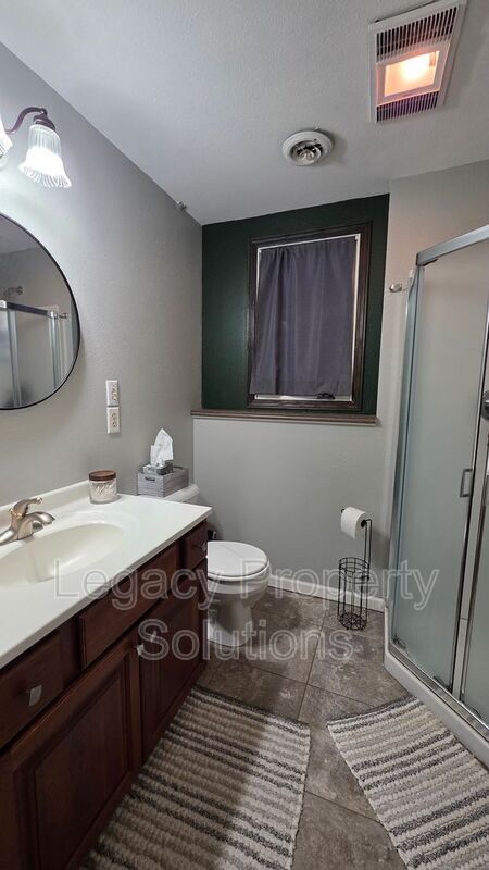 Building Photo - 1400 S 3rd St