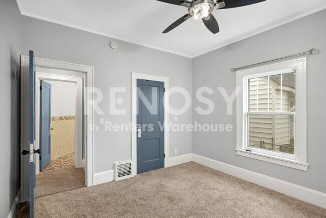 Building Photo - Available July 1st 5 Bedroom 2 Bath Single Family Home in Robbinsdale