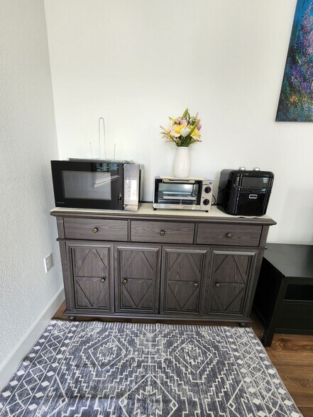 Building Photo - 4054 Azul Way