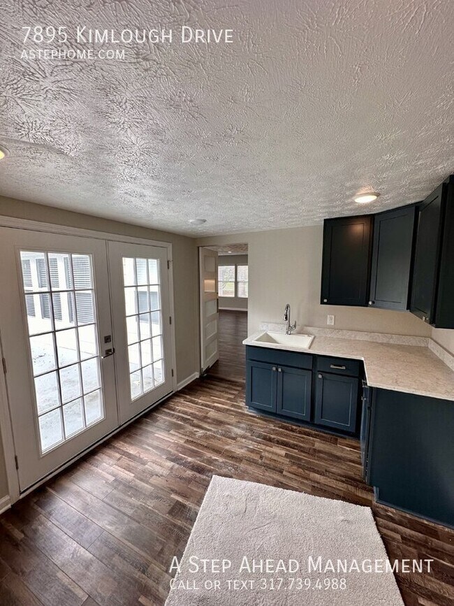 Building Photo - 7895 Kimlough Dr