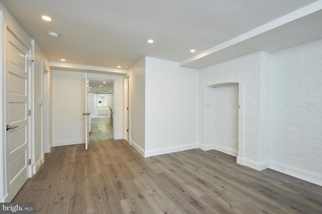 Building Photo - 1715 Q St NW